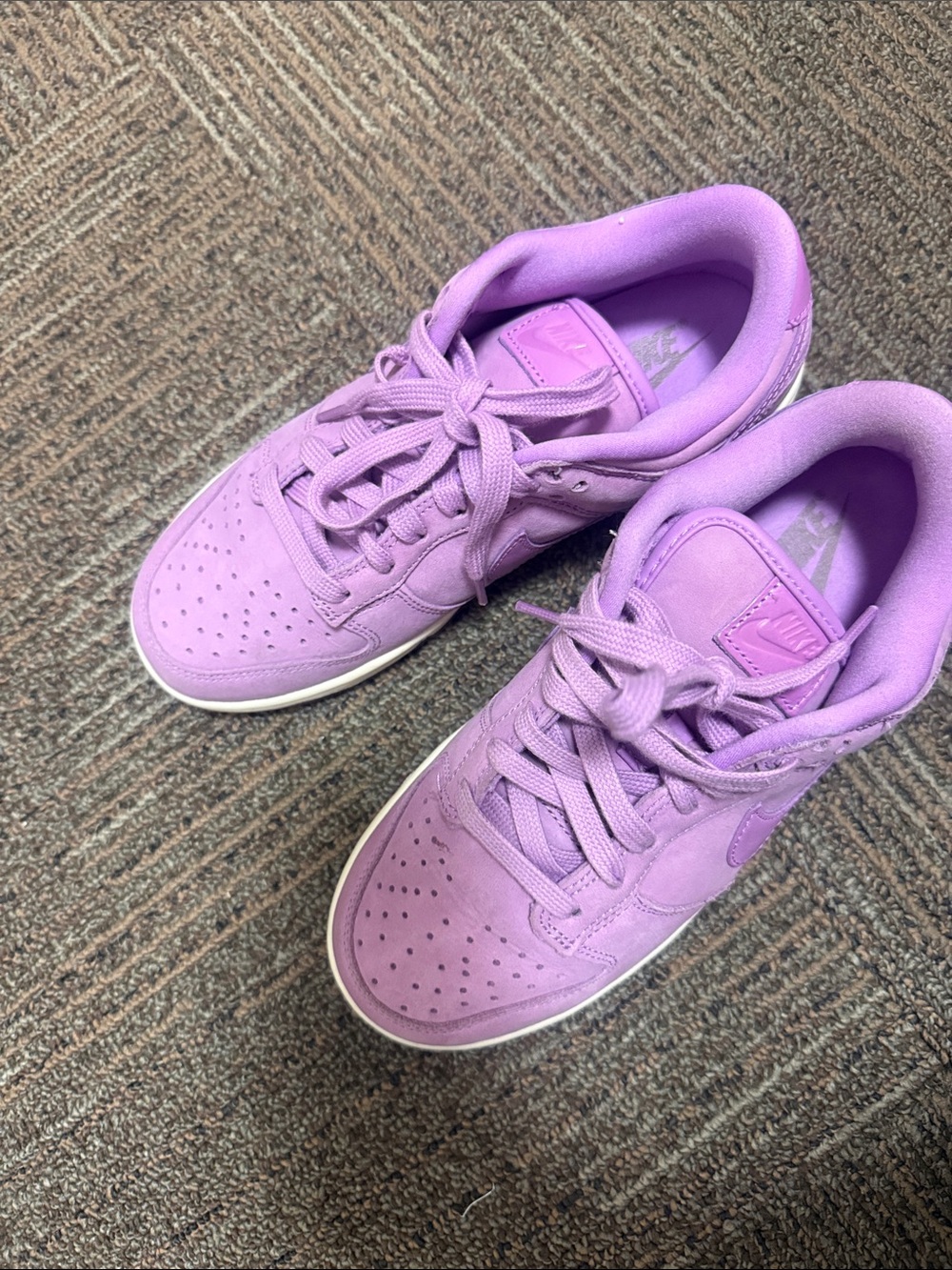 Nike Kids Lavender Low-Top Sneakers - Picture 4 of 4
